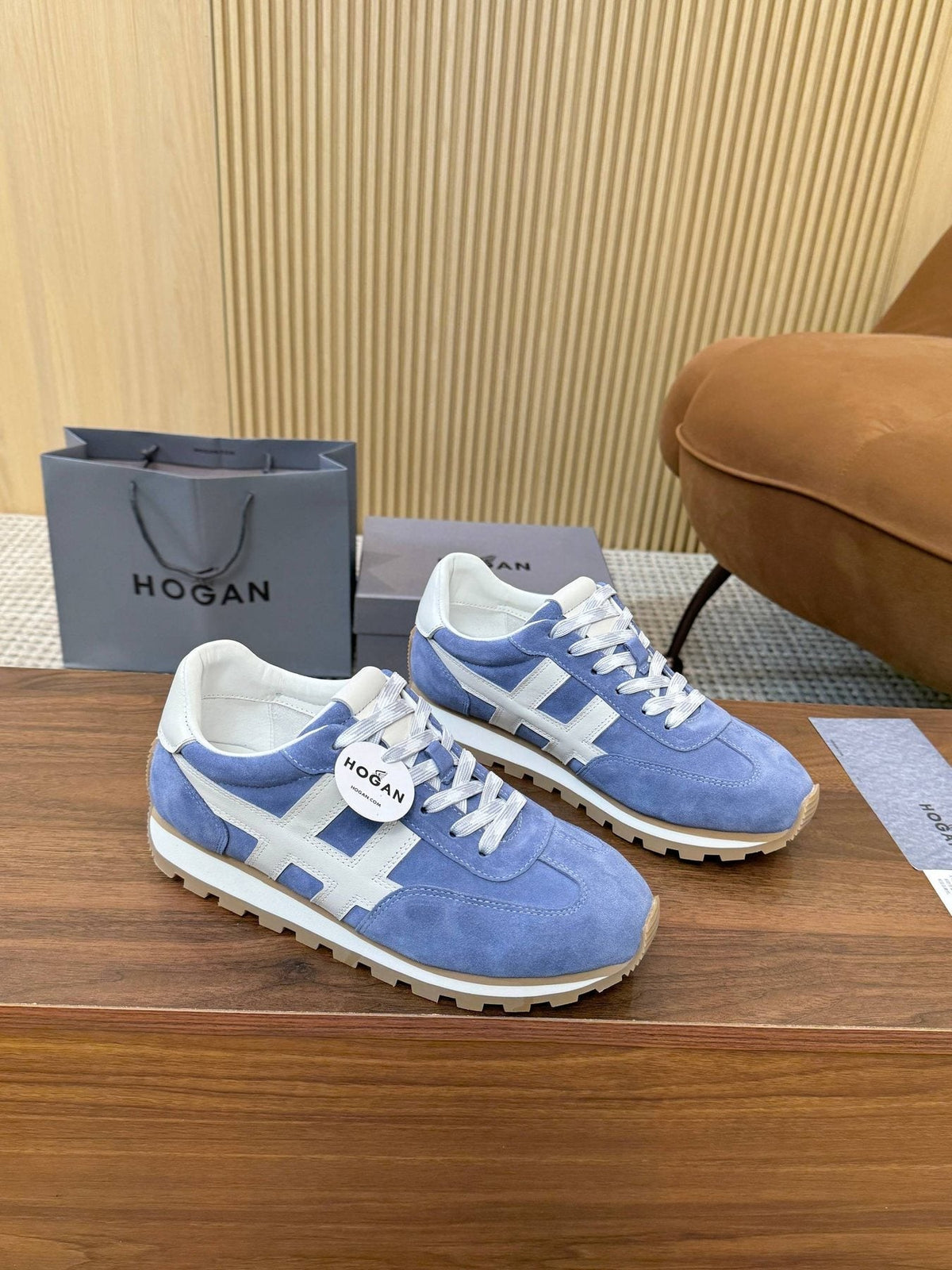 Hogan Leather Low-Top Sneakers